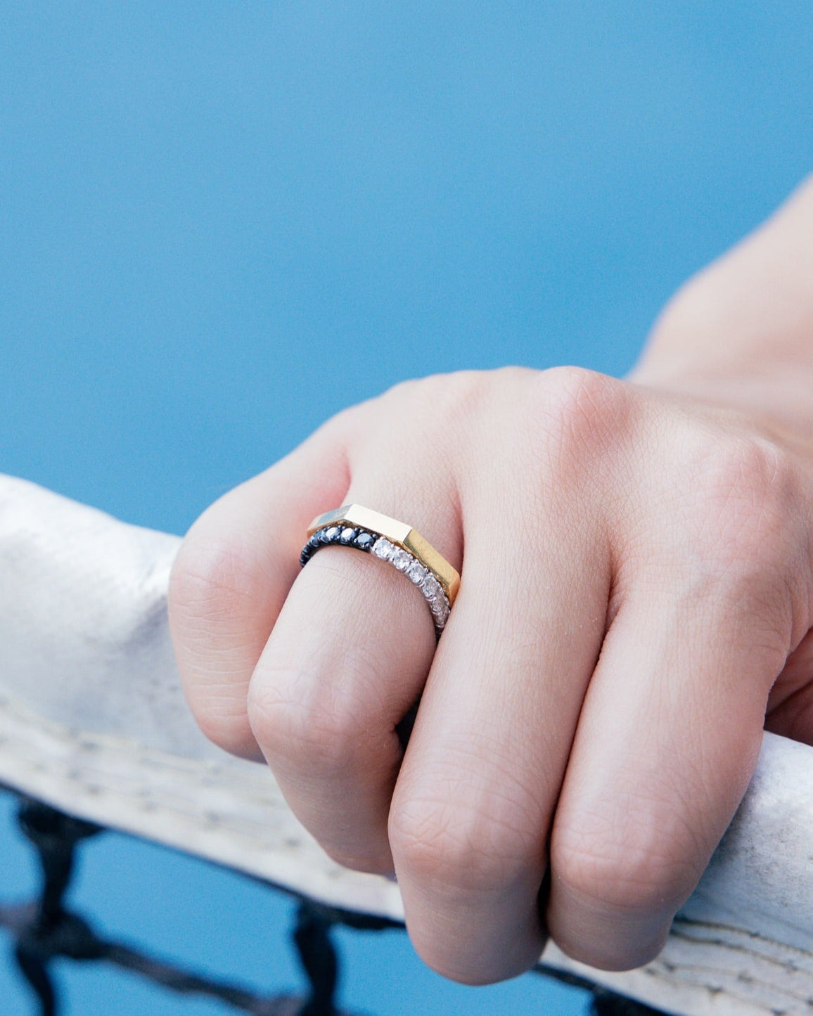 Coil White and Black Diamond Ring