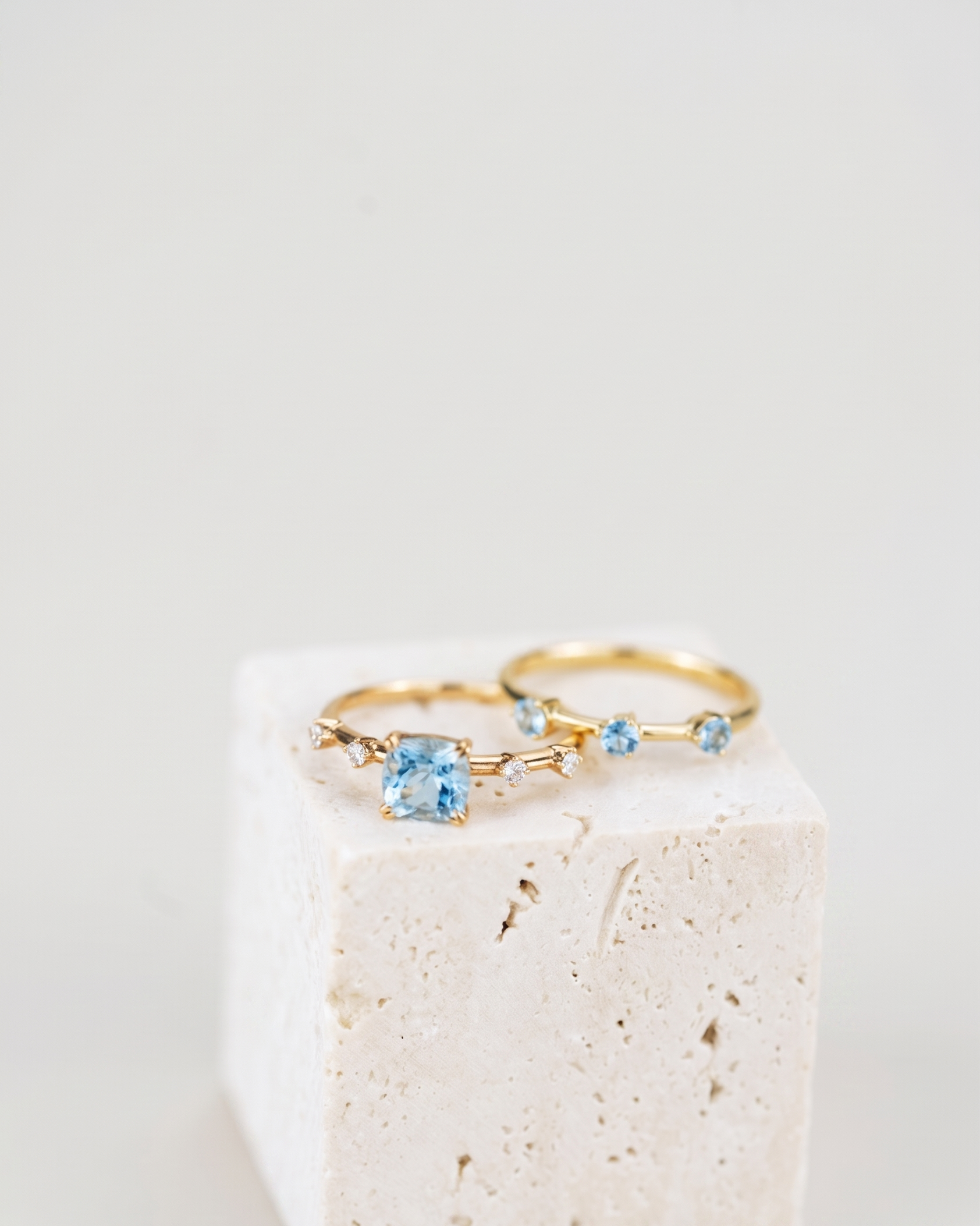 Cushion-Cut Aquamarine Diamond Ring