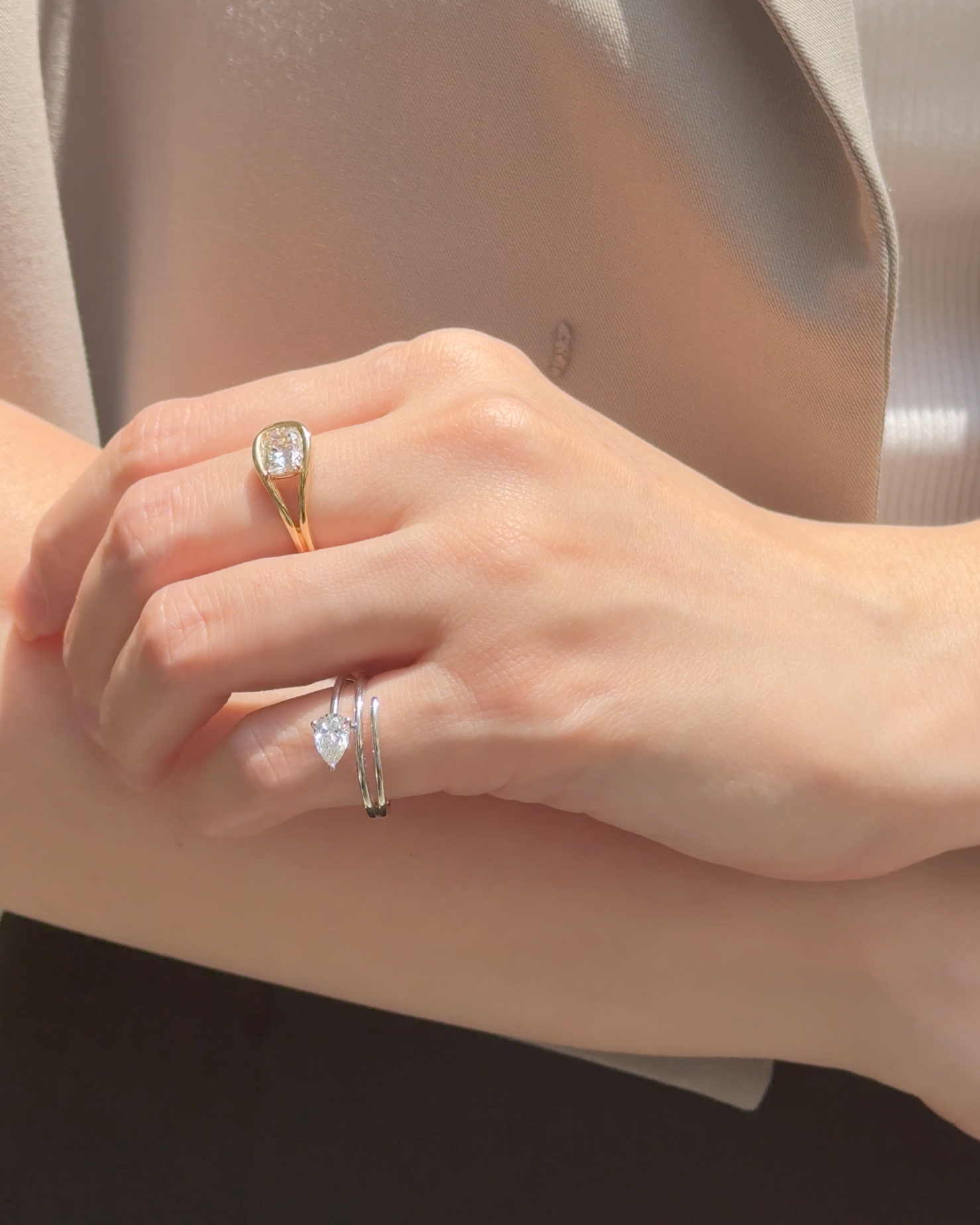 Pear-Shaped Spring Ring