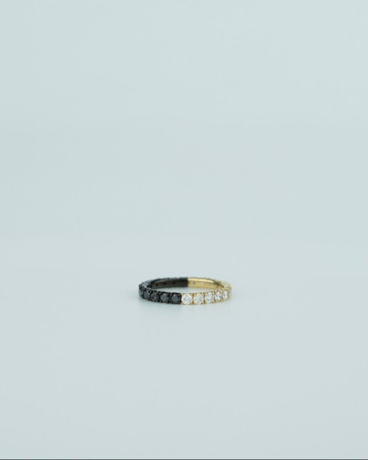 Coil White and Black Diamond Ring