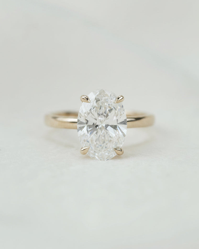 Oval-shaped Diamond Engagement Ring