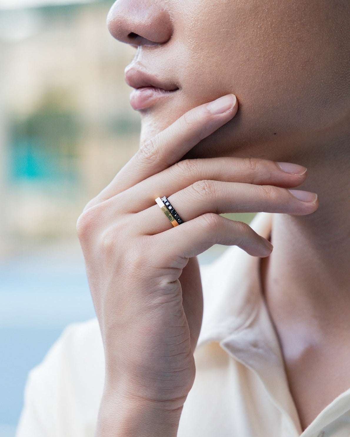 Coil White and Black Diamond Ring
