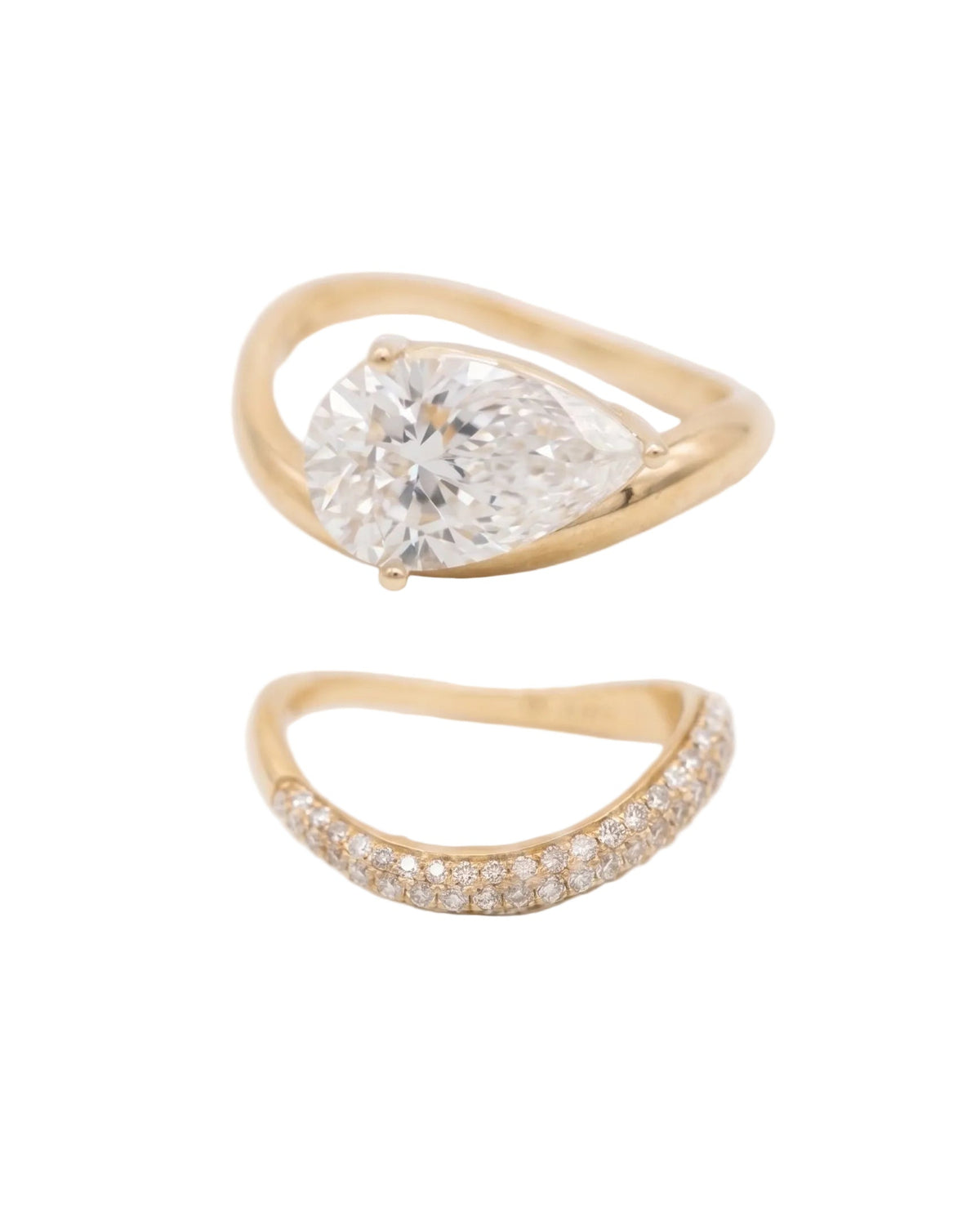 Pear-Shaped Diamond Curvy Bold Ring