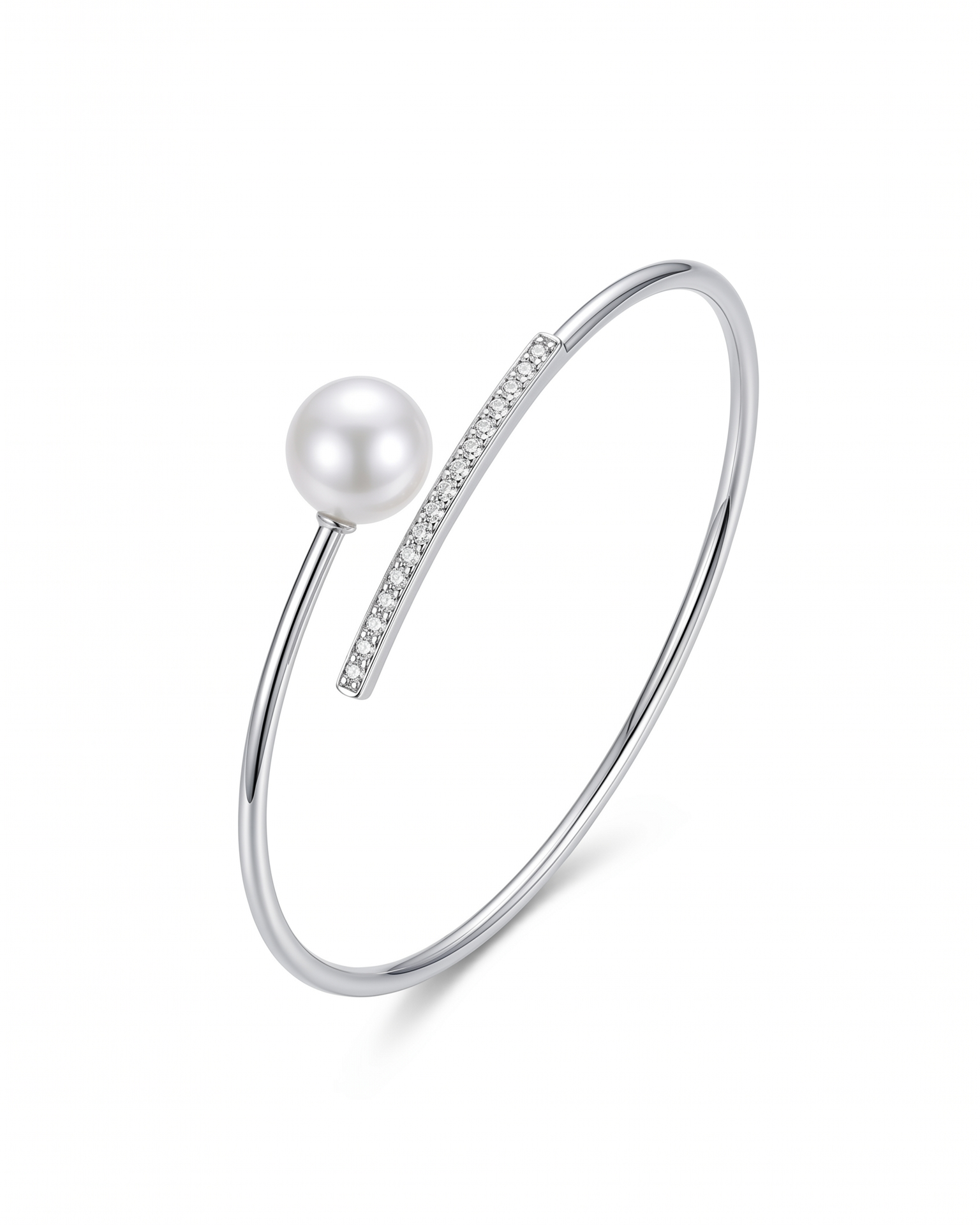 Luminous Pearl & Diamond Bangle