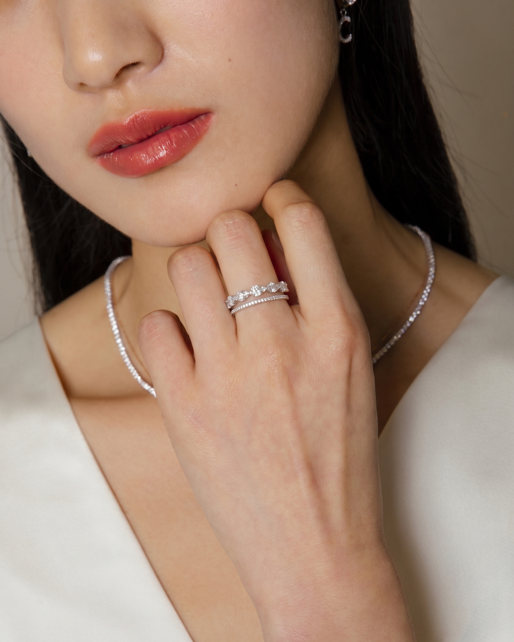 Pear-shaped & Round-shaped Diamond 2-in-1 Ring