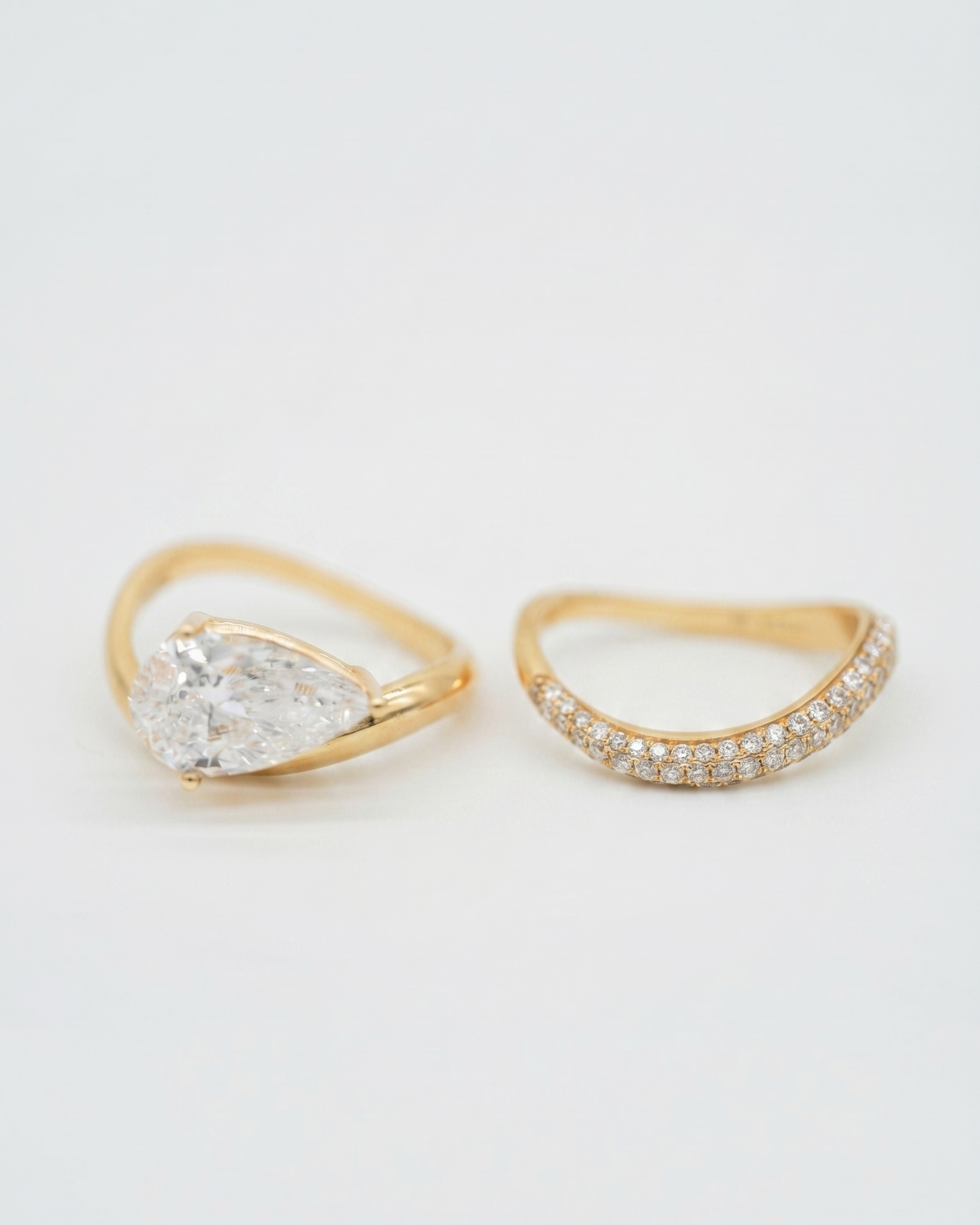 Pear-Shaped Diamond Curvy Bold Ring