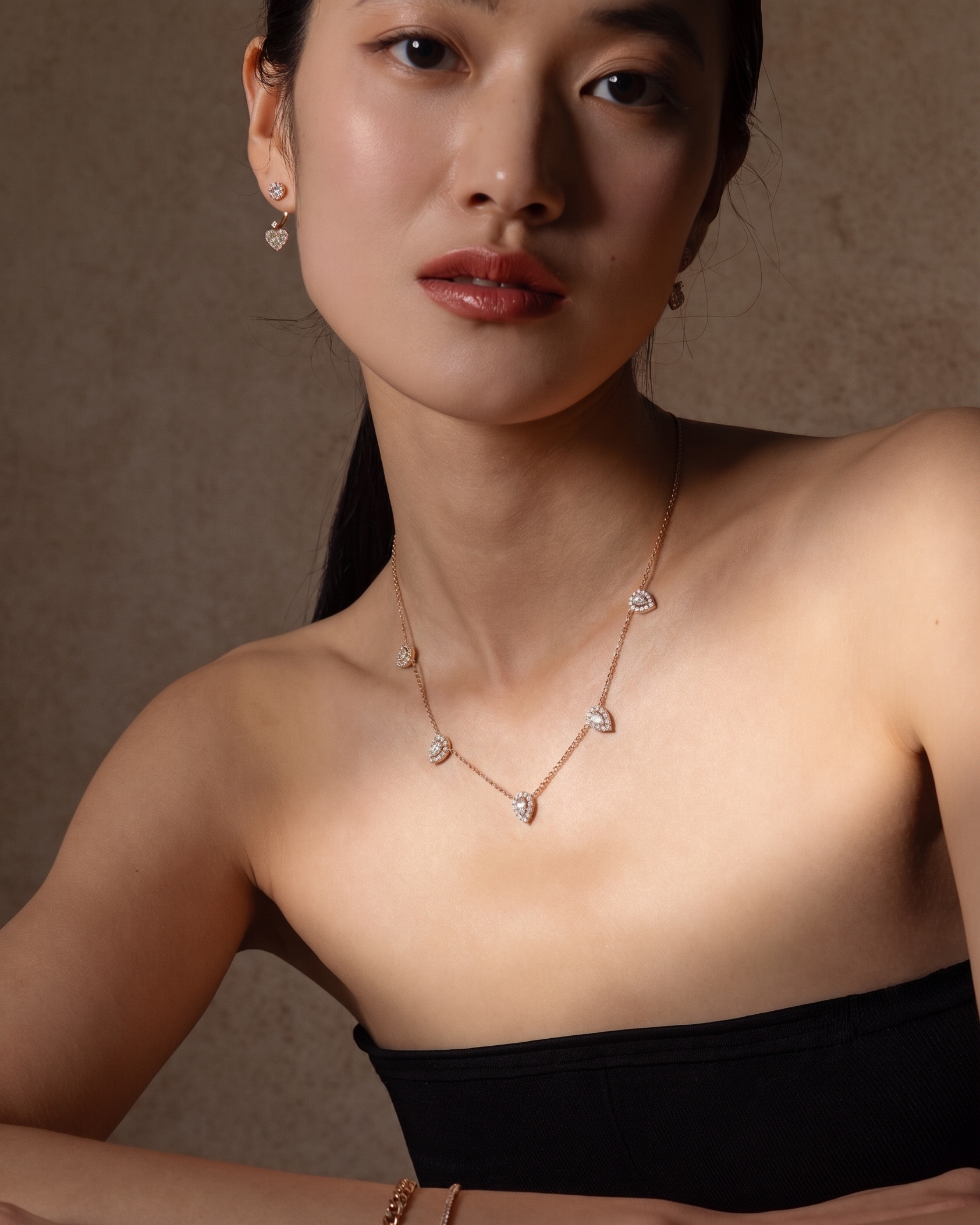 Pear-shaped Starry Diamond Necklace