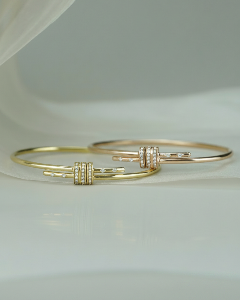 Lien Eternel Bangle