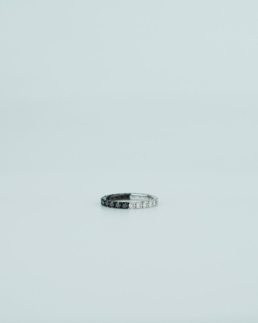 Coil White and Black Diamond Ring